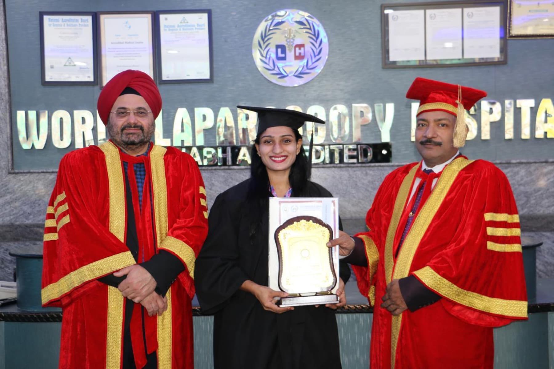 Dr. Dedeepya receiving recognition for minimal access surgery training
